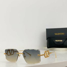 Picture of Valentino Sunglasses _SKUfw54107492fw